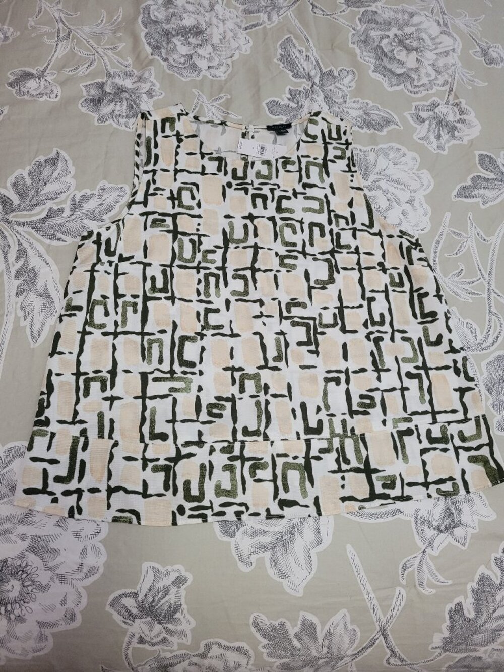 Ann Taylor Sleeveless Lyocell Print Top Size Medium NWT